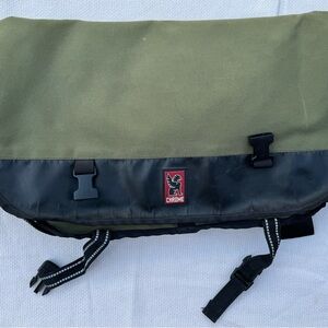 Chrome Industries Citizen bike messenger bag